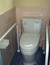 restroom3